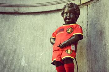 manneken pis diable rouge maillot belge foot
